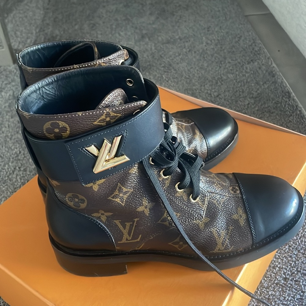LOUIS VUITTON BOOTS
